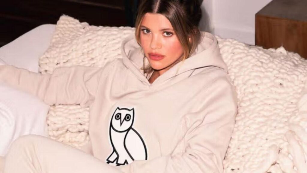 From Runway to Street: How to Wear the OVO Hoodie